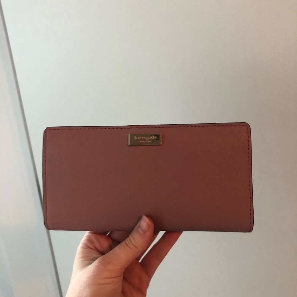Kate spade blush wallet,